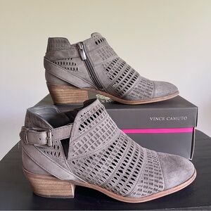 Vince Camuto VC-PAAVANI Shady Grey True Suede Bootie Womens 10M